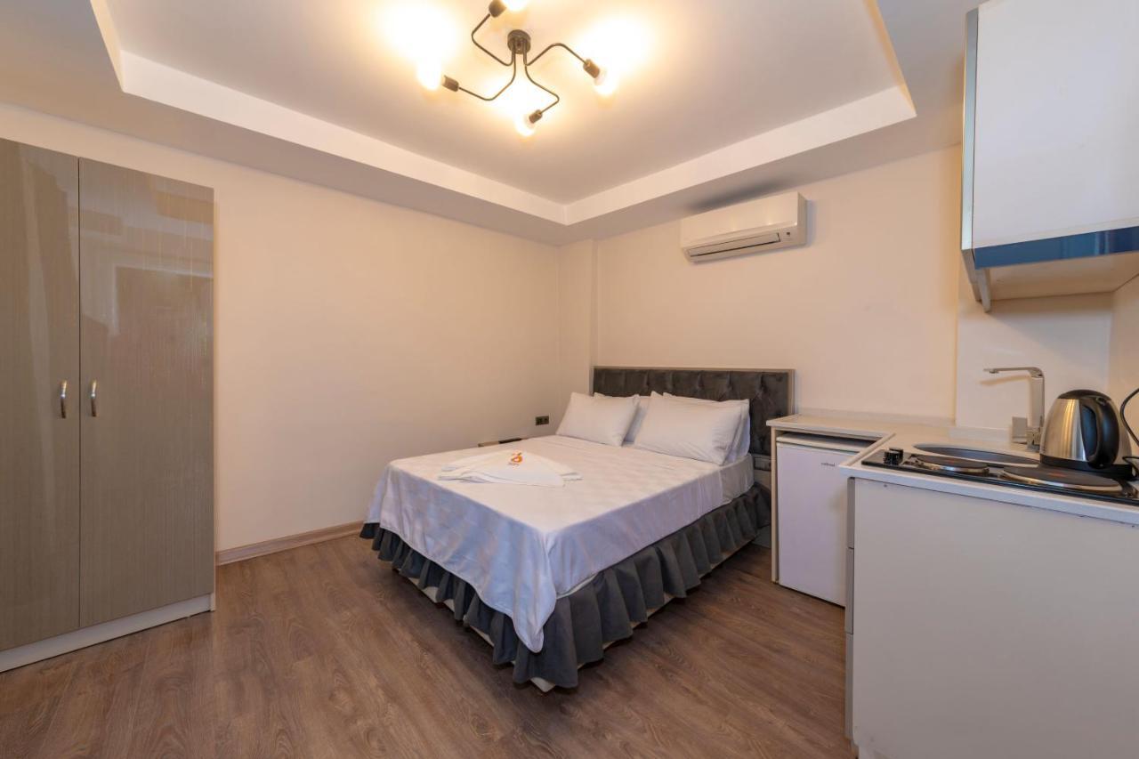 First Apart Apartment *