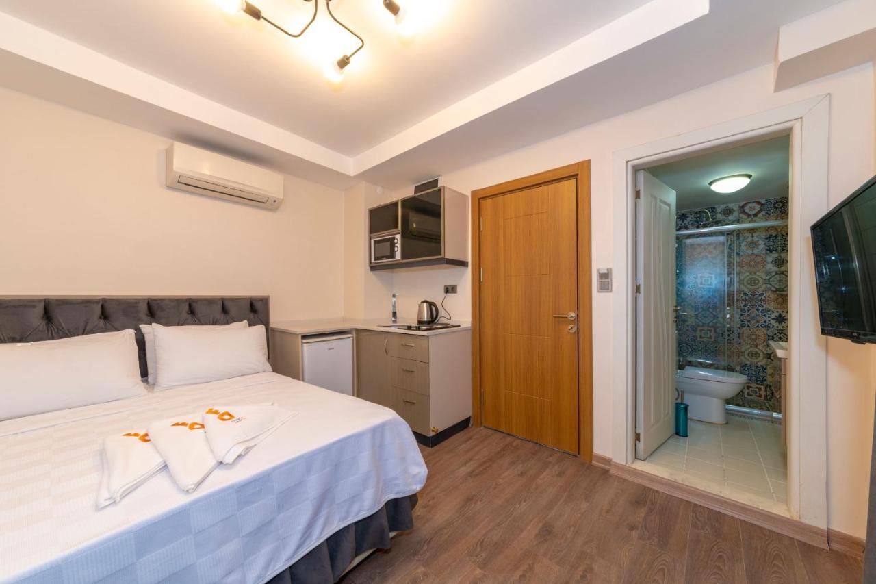 First Apart Apartment *